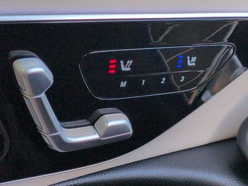 Used 2025 Mercedes-Benz E 350 Sedan image 23