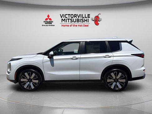 New 2026 Mitsubishi Outlander SE FWD image 4