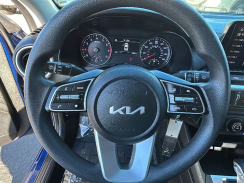 Used 2023 Kia Forte LXS w/ LXS Technology Package FWD image 18