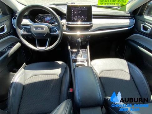 Used 2022 Jeep Compass Latitude FWD image 24