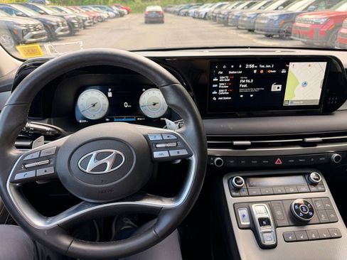 Used 2023 Hyundai Palisade SEL w/ Winter Package AWD/4WD image 13