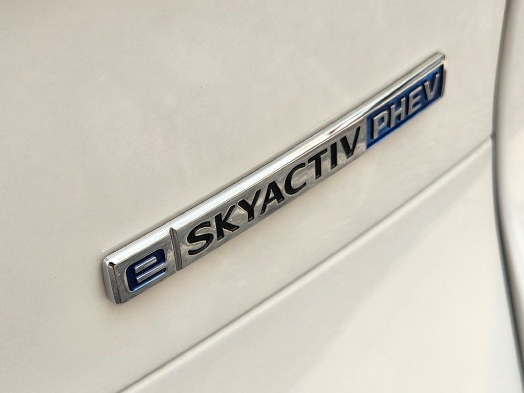 Used 2025 MAZDA CX-90 Plug-In Hybrid w/ Preferred AWD/4WD image 12