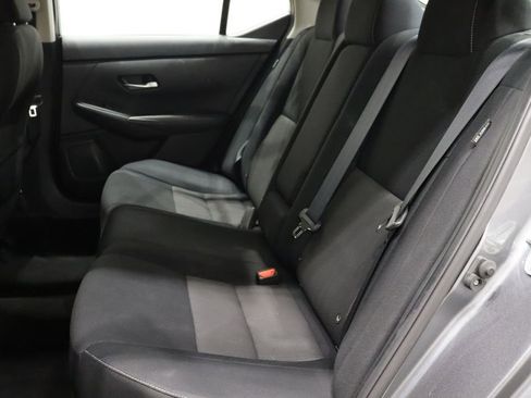 Used 2022 Nissan Sentra SV image 11