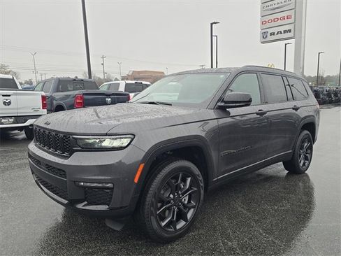 New 2025 Jeep Grand Cherokee L Limited image 15