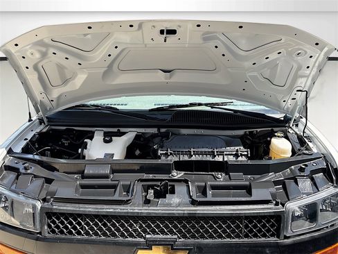 Used 2024 Chevrolet Express 2500 Extended w/ Driver Convenience Package image 26