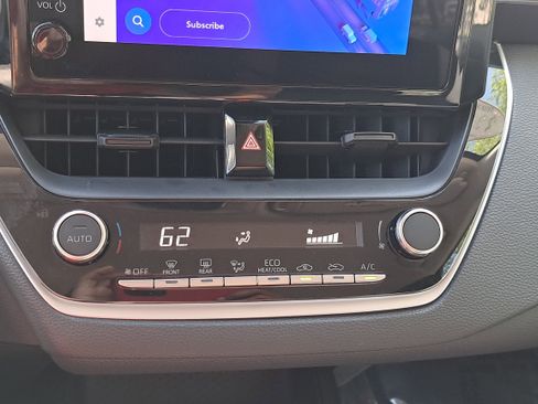 Used 2024 Toyota Corolla LE FWD image 22