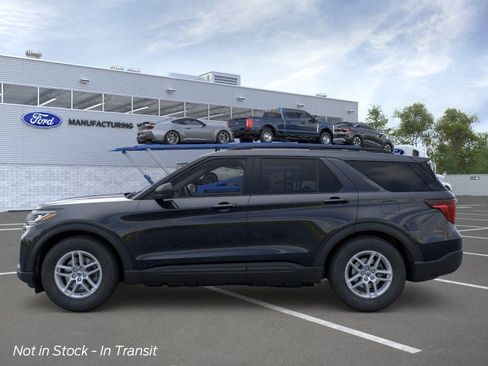 New 2026 Ford Explorer Active AWD/4WD image 4