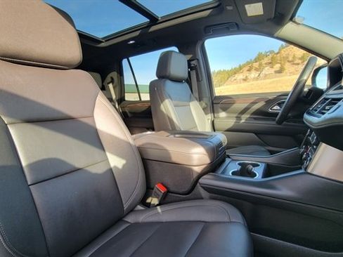 Used 2024 Chevrolet Tahoe Z71 w/ Luxury Package image 50