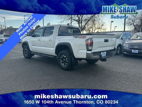 Used 2022 Toyota Tacoma TRD Off-Road image 17