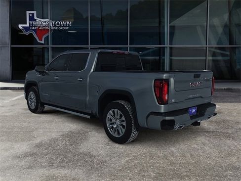 Used 2025 GMC Sierra 1500 Denali w/ Technology Package image 3