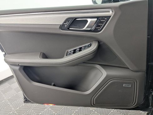 Certified 2026 Porsche Macan Turbo AWD/4WD image 23