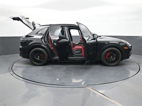Certified 2023 Porsche Cayenne GTS image 34