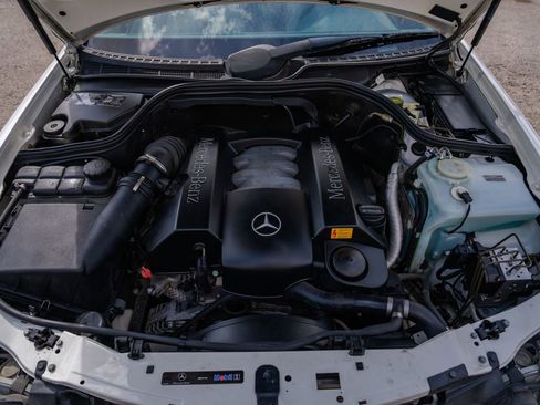 Used 2003 Mercedes-Benz CLK 320 Cabriolet image 22