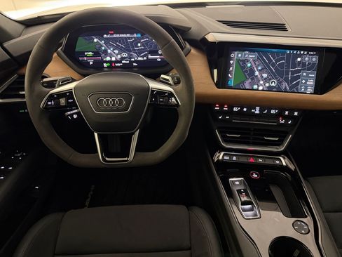 Used 2023 Audi e-tron GT Premium Plus AWD/4WD image 32