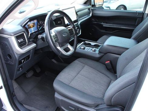 Used 2023 Ford Expedition Max XLT AWD/4WD image 11