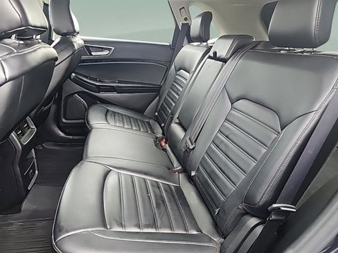 Used 2020 Ford Edge SEL w/ Cold Weather Package image 28