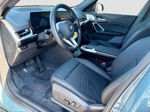 Used 2025 BMW X1 xDrive28i w/ Technology Package image 27
