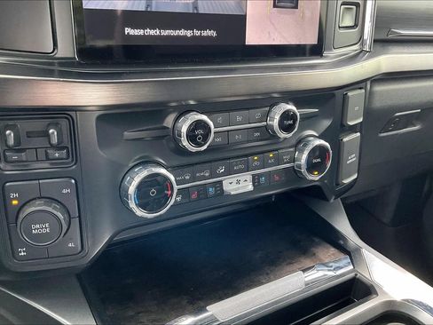 Used 2023 Ford F250 Lariat w/ Sport Appearance Package AWD/4WD image 21