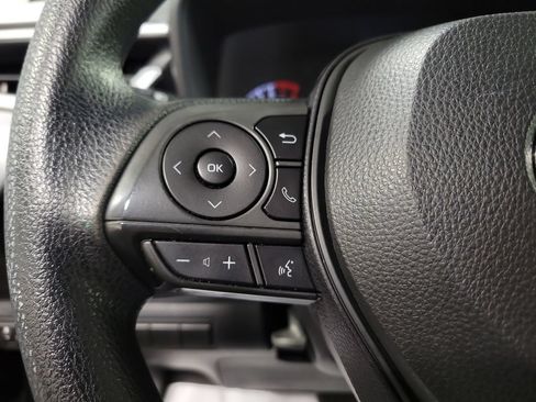 Used 2021 Toyota Corolla LE FWD image 22