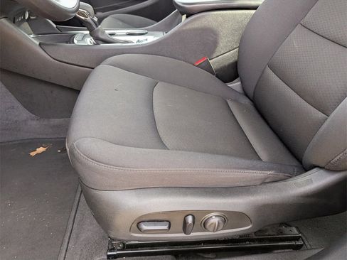 Used 2023 Chevrolet Malibu LT image 14