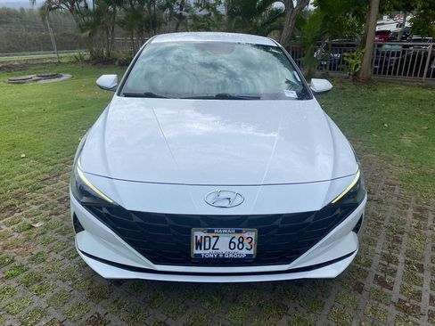 Certified 2021 Hyundai Elantra SEL image 2