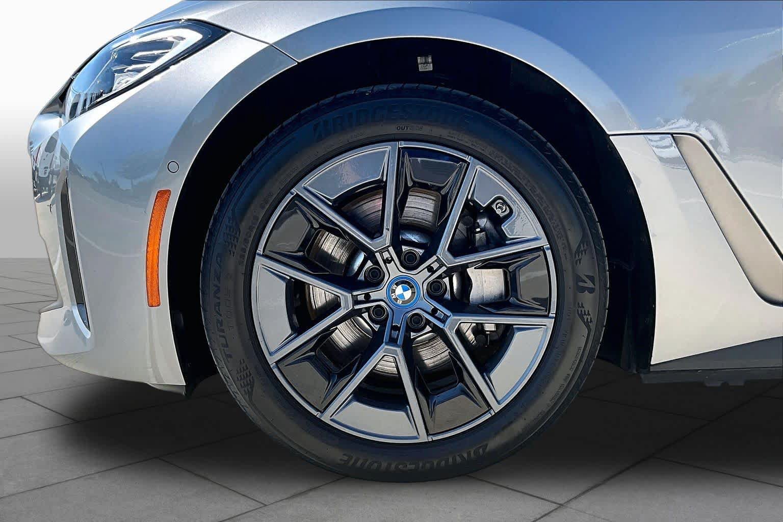 Used 2024 BMW i4 eDrive35 w/ Premium Package RWD image 10