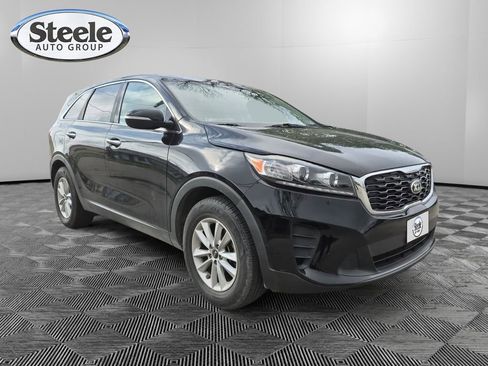 Used 2020 Kia Sorento LX image 7