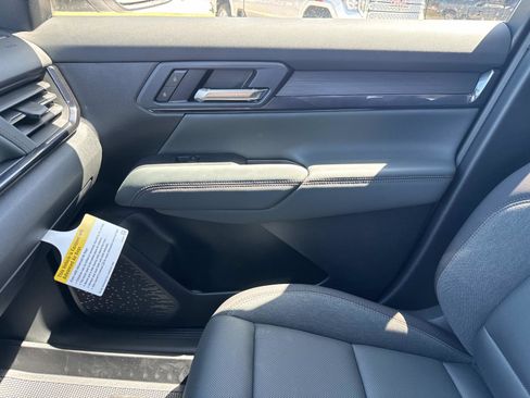 New 2026 GMC Terrain AT4 w/ Convenience Package III AWD/4WD image 24