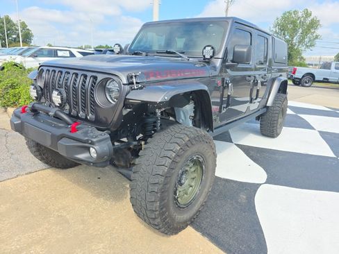 Used 2021 Jeep Gladiator Rubicon AWD/4WD image 2