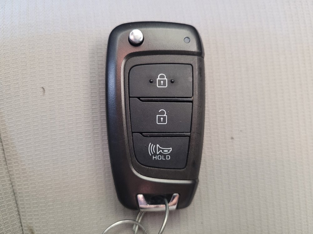 Used 2023 Hyundai Venue SEL FWD image 32