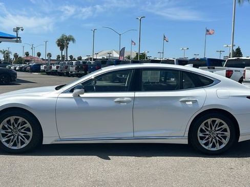 Used 2018 Lexus LS 500 w/ Interior Upgrade Package RWD image 7