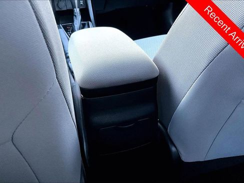 Used 2014 Toyota Corolla LE FWD image 10
