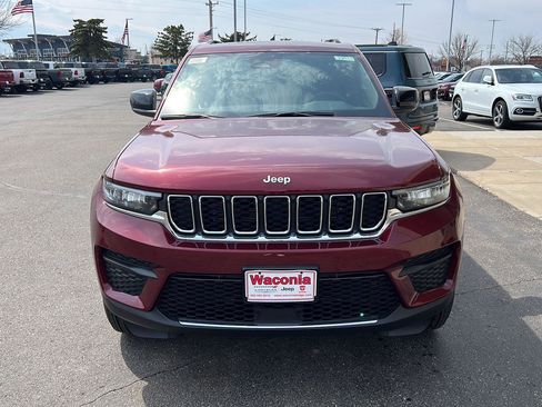 New 2026 Jeep Grand Cherokee Laredo X AWD/4WD image 3