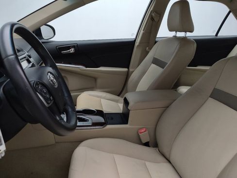 Used 2014 Toyota Camry XLE image 17