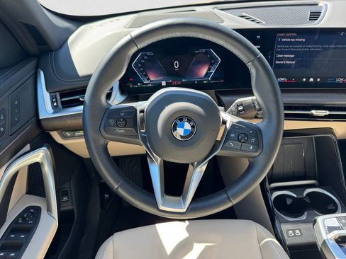 Used 2025 BMW X1 xDrive28i w/ Technology Package AWD/4WD image 11