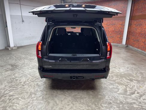 Used 2025 Ford Expedition Active image 23