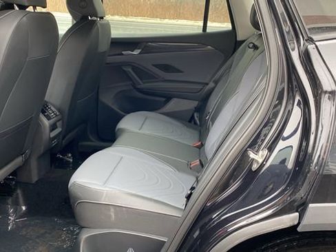 New 2026 Volkswagen Tiguan SE image 21