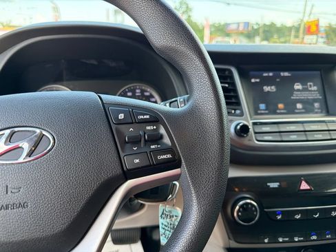 Used 2018 Hyundai Tucson SEL FWD image 25