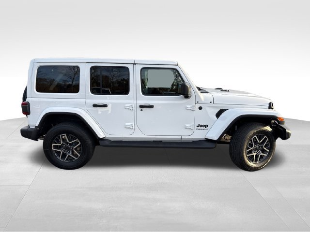 New 2026 Jeep Wrangler Unlimited Sahara AWD/4WD image 8