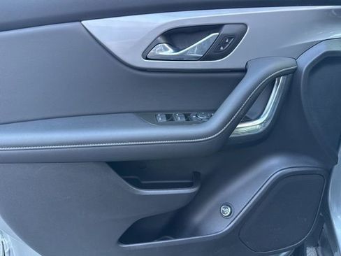 Used 2024 Chevrolet Blazer LT w/ Convenience Package image 9