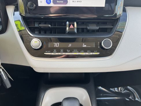 Used 2023 Toyota Corolla LE image 27
