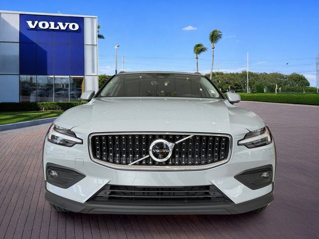 New 2026 Volvo V60 B5 Cross Country Plus w/ Protection Package Premier AWD/4WD image 2