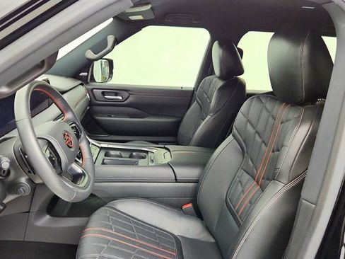 Used 2025 Nissan Armada PRO-4X AWD/4WD image 20