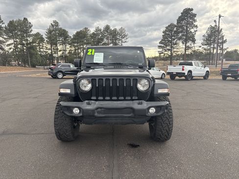 Used 2021 Jeep Wrangler Unlimited Sport image 4