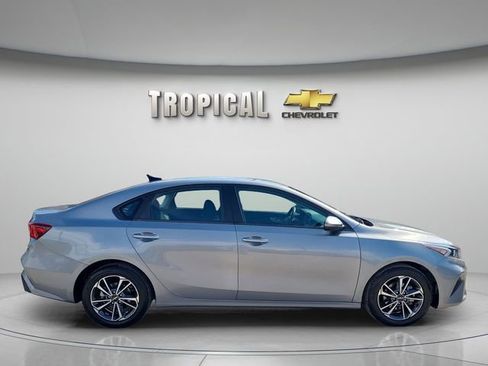 Used 2024 Kia Forte LXS image 6