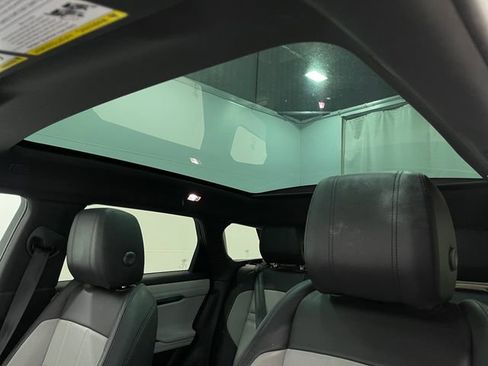 Used 2020 Land Rover Range Rover Evoque First Edition image 12
