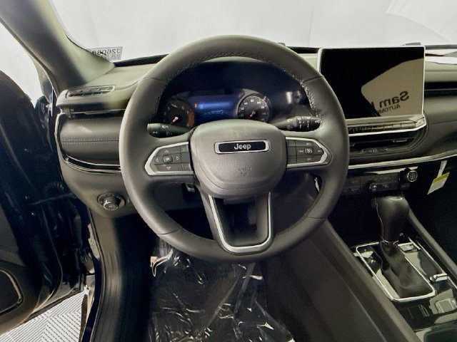 New 2026 Jeep Compass Latitude AWD/4WD image 11