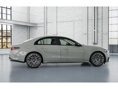 New 2026 Mercedes-Benz E 450 4MATIC Sedan image 16