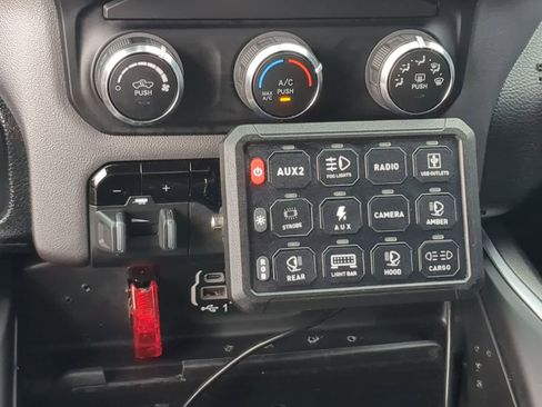 Used 2020 RAM 1500 Big Horn AWD/4WD image 32