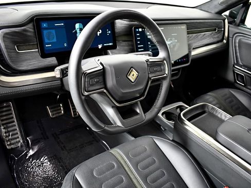 Used 2022 Rivian R1T Launch Edition image 17